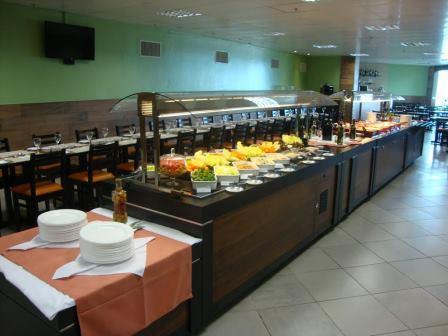 Travel Inn Atlantico Macae Bagian luar foto